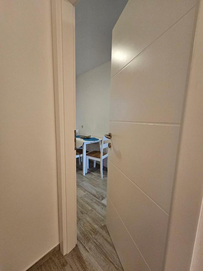 Apartman Lila Čunski Exteriér fotografie