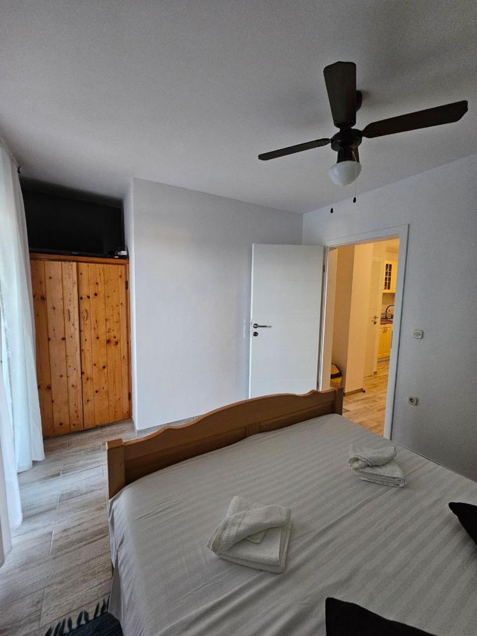 Apartman Lila Čunski Exteriér fotografie