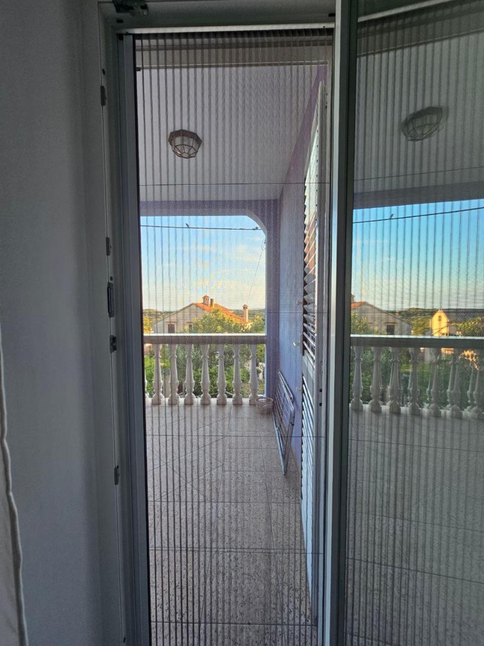 Apartman Lila Čunski Exteriér fotografie